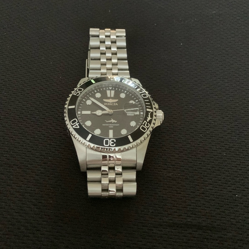 Invicta submariner watch